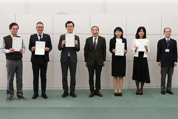 20210325_bestTeacher - EC.jpg