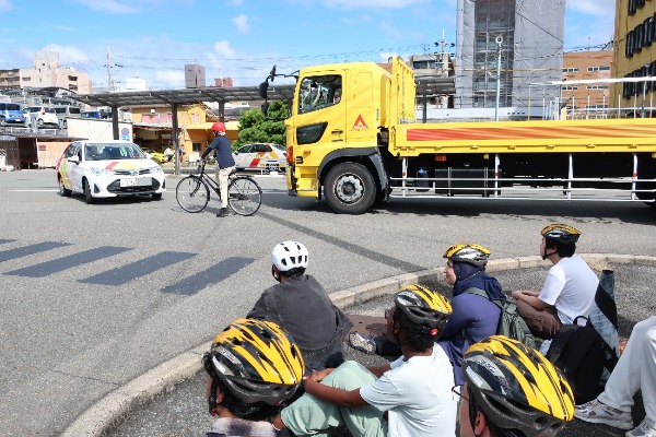留学生を対象とした自転車等交通安全講習会を開催